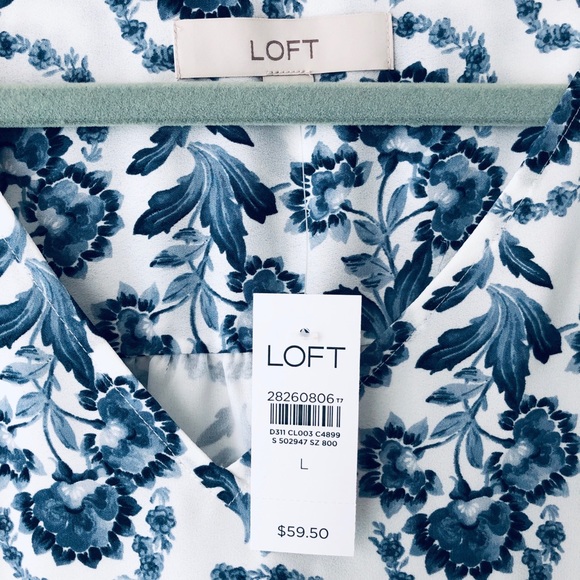 NWT LOFT Long-sleeve Floral Blouse, Size L - Picture 4 of 7